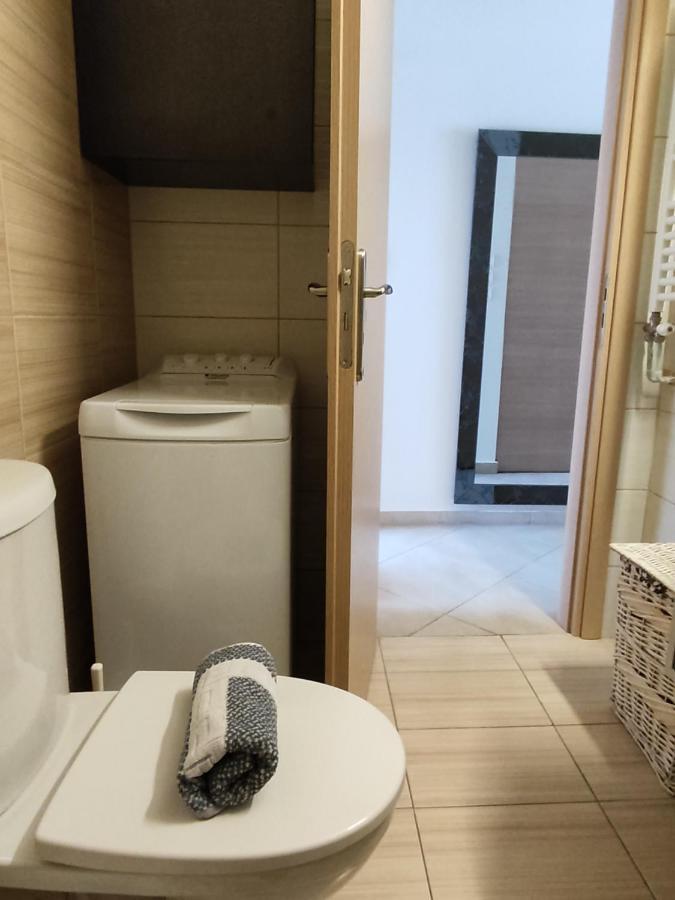 Central & Comfortable, With Acropolis View Athen Exterior foto